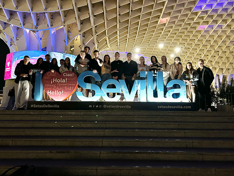 Mehr über den Artikel erfahren Dia Klassenfahrt der Profilklasse Smarte HöHa 24HHS1 nach Sevilla – ein unvergessliches Erlebnis